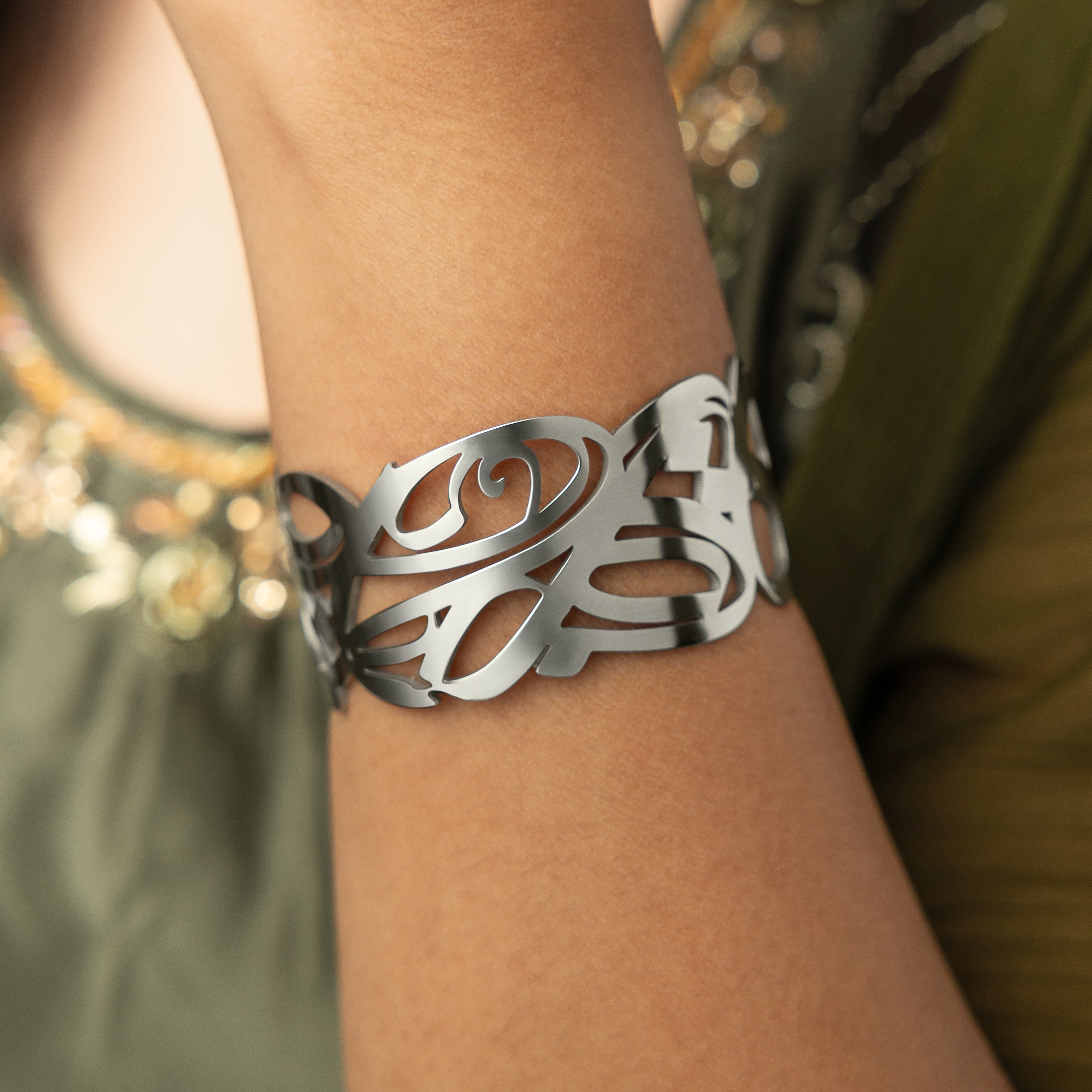 Unique statement cuff for women featuring intricate design and hypoallergenic properties.