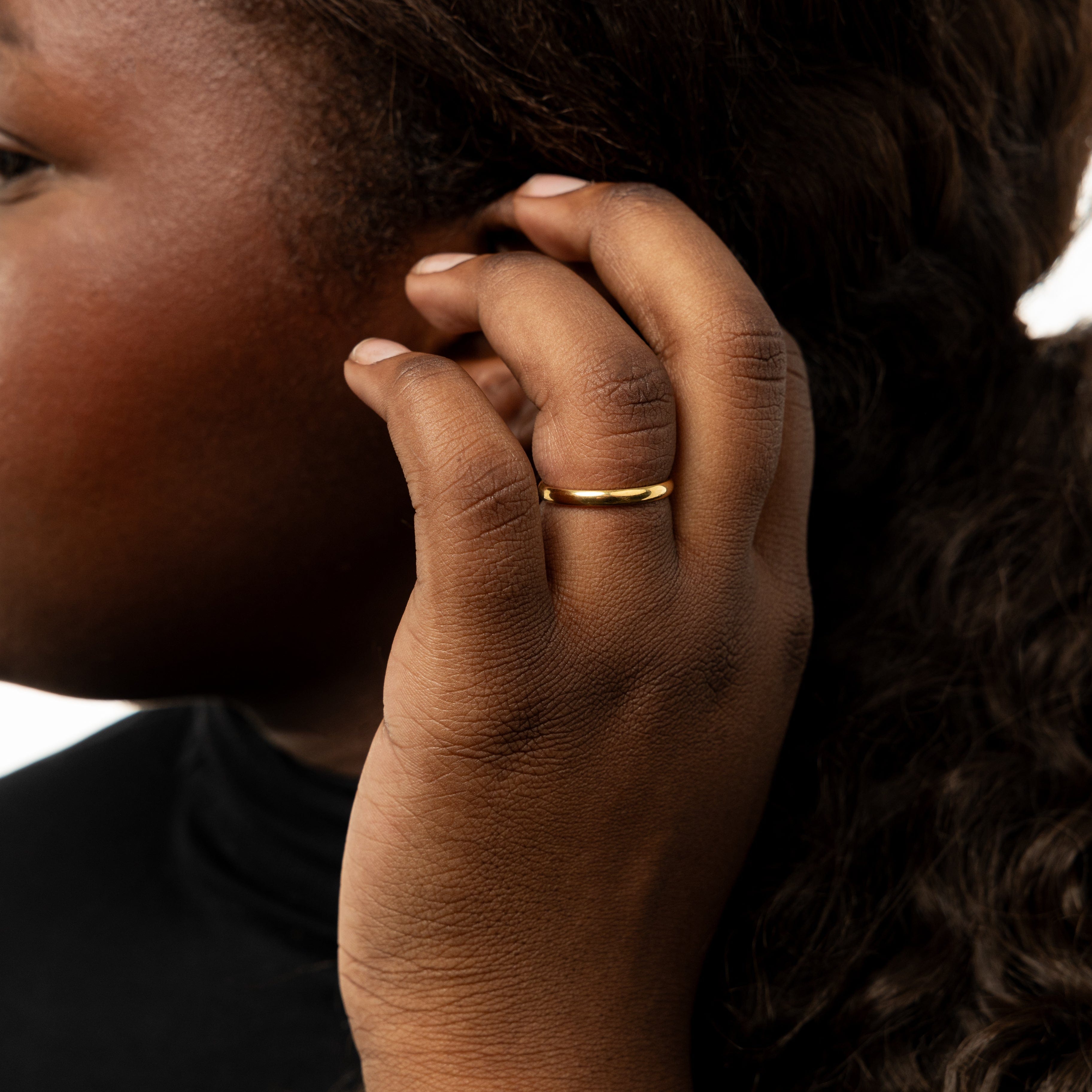 Close-up of the thin band showcasing its elegant design