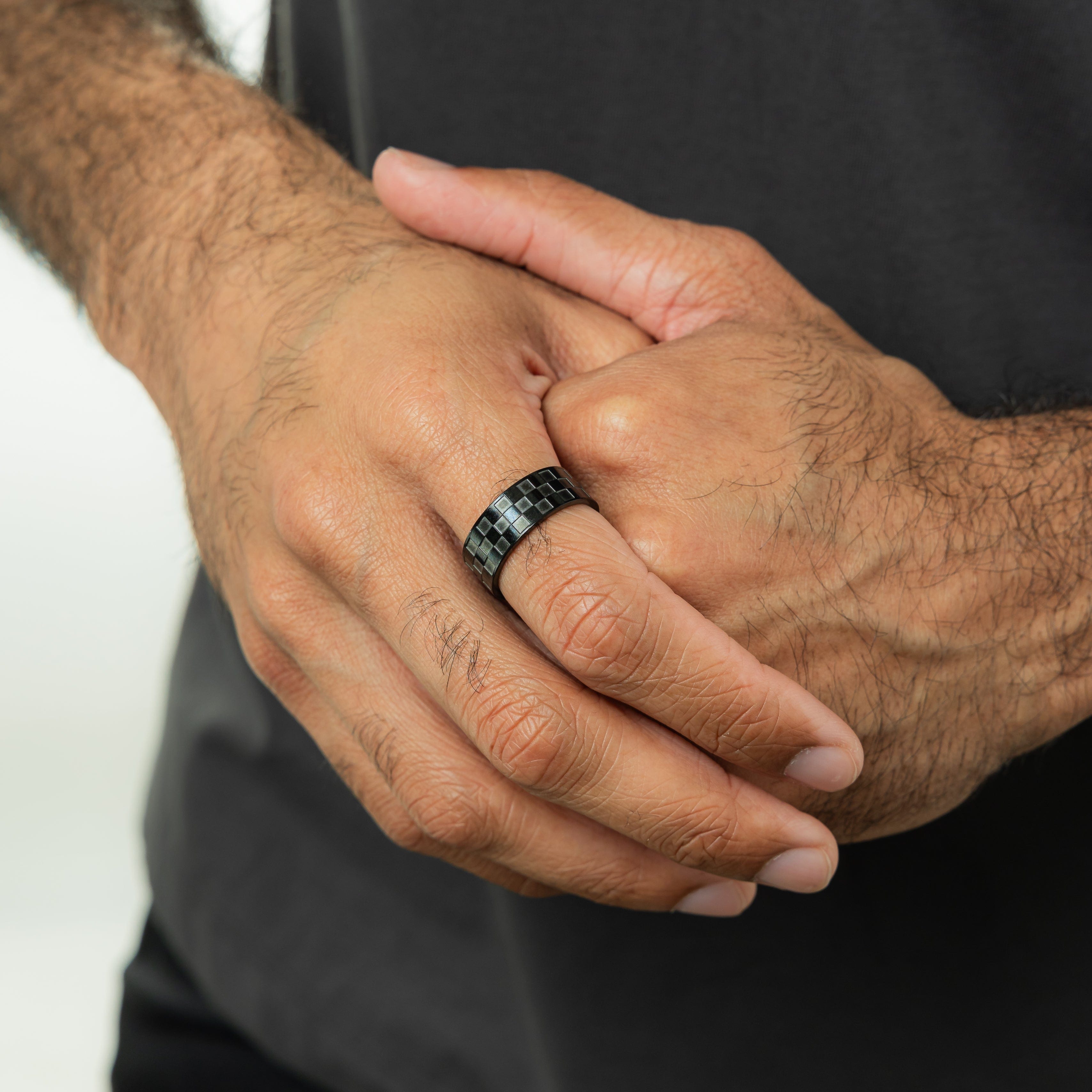 Side view of the Regal Chess King Ring, highlighting the 7mm band height.