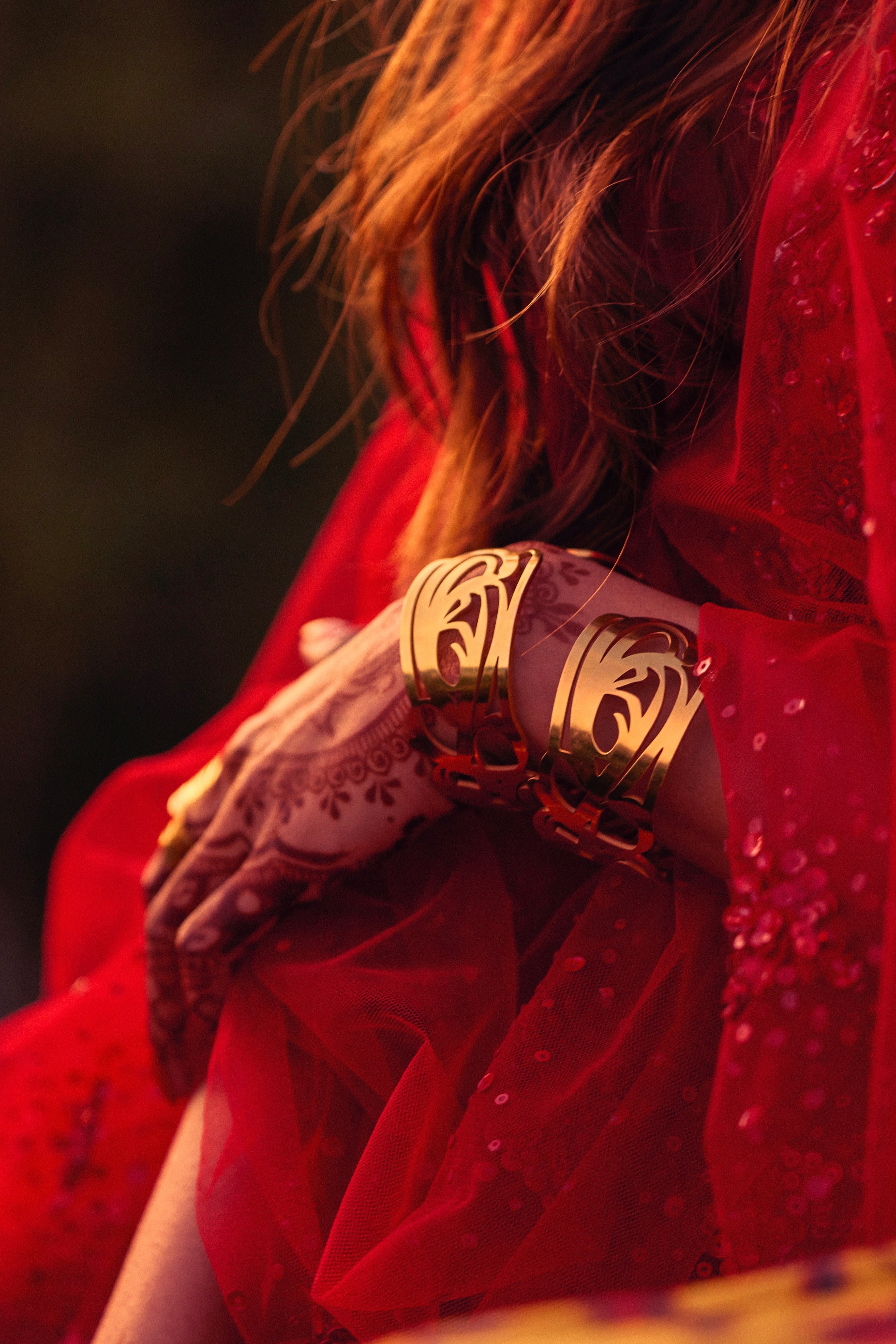 Unique statement cuff for women featuring intricate design and hypoallergenic properties.