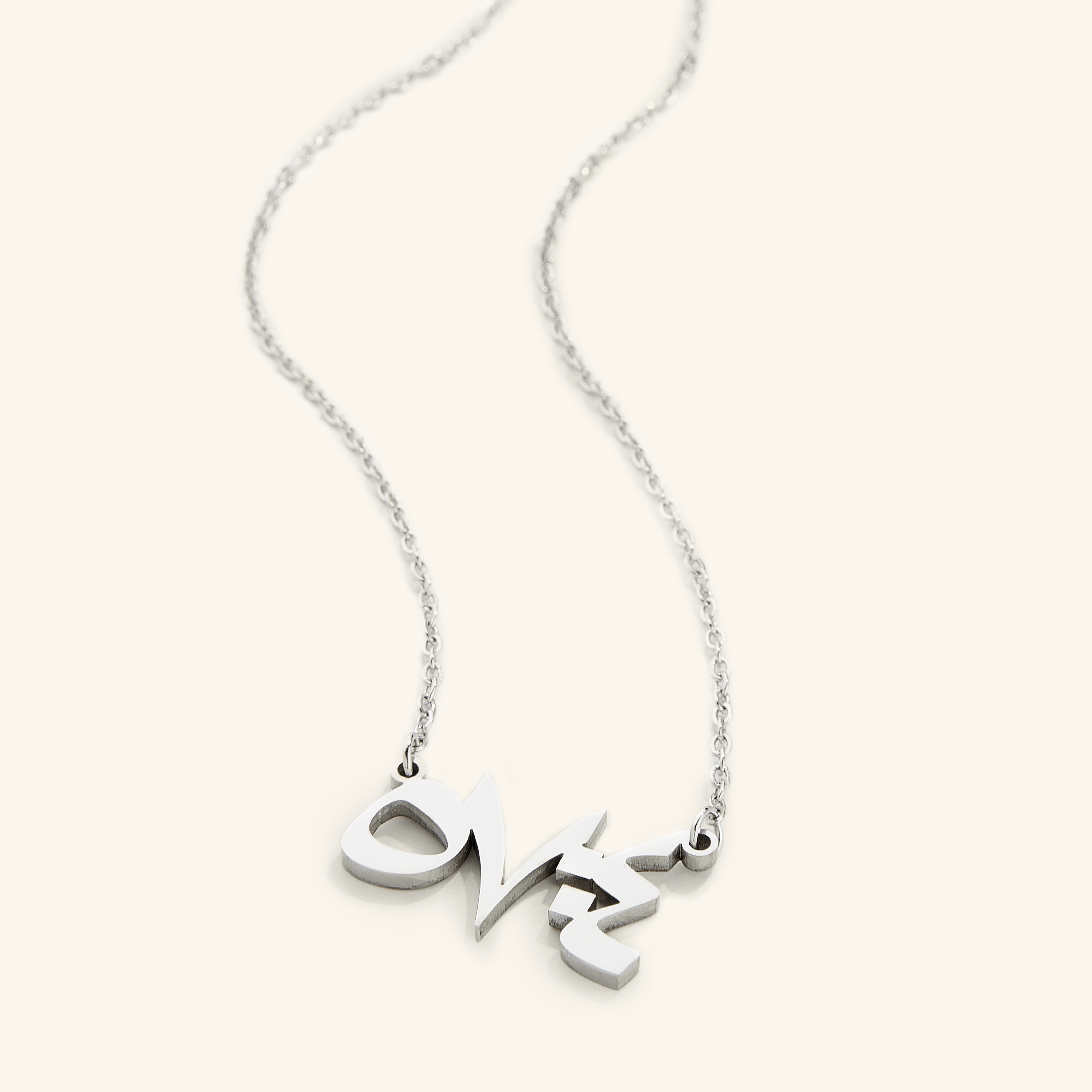 Elegant packaging of the necklace in a velvet pouch, ready to be gifted.