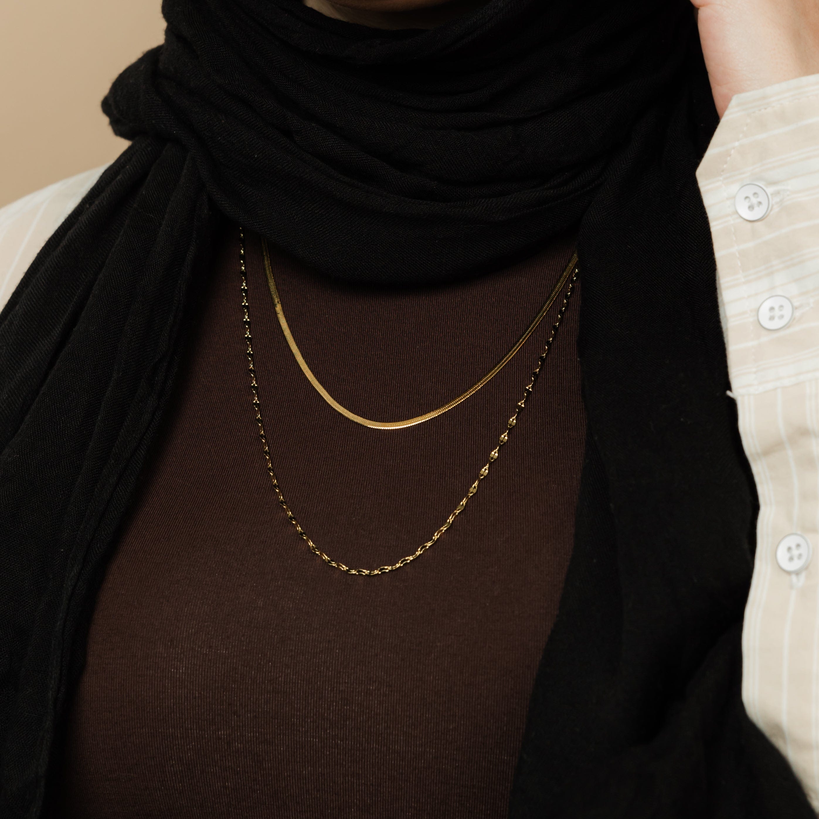 Close-up of the Herringbone Chain showcasing its unique slant pattern.
